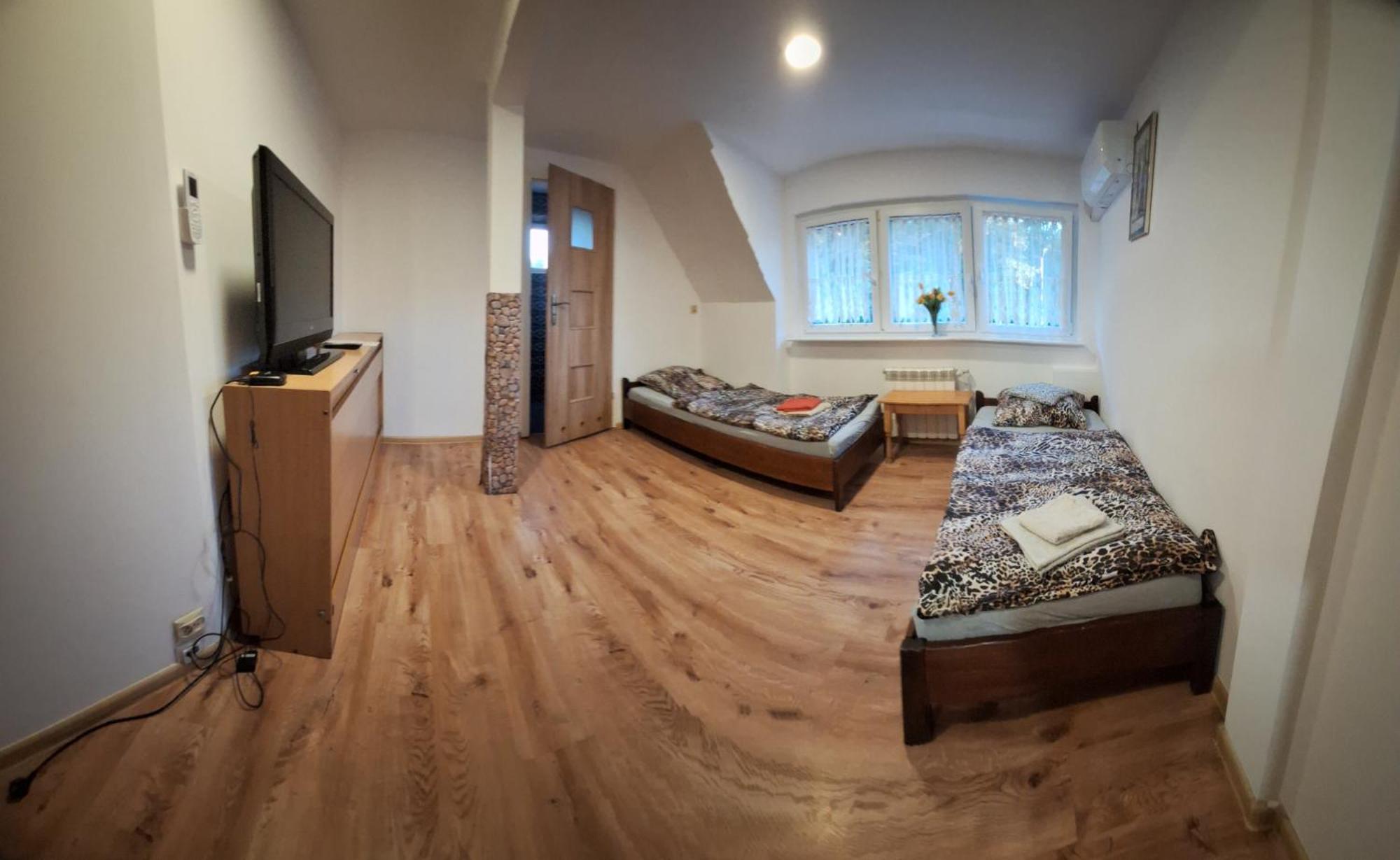 Knajpa Sorba Hotel Skwierzyna Екстериор снимка