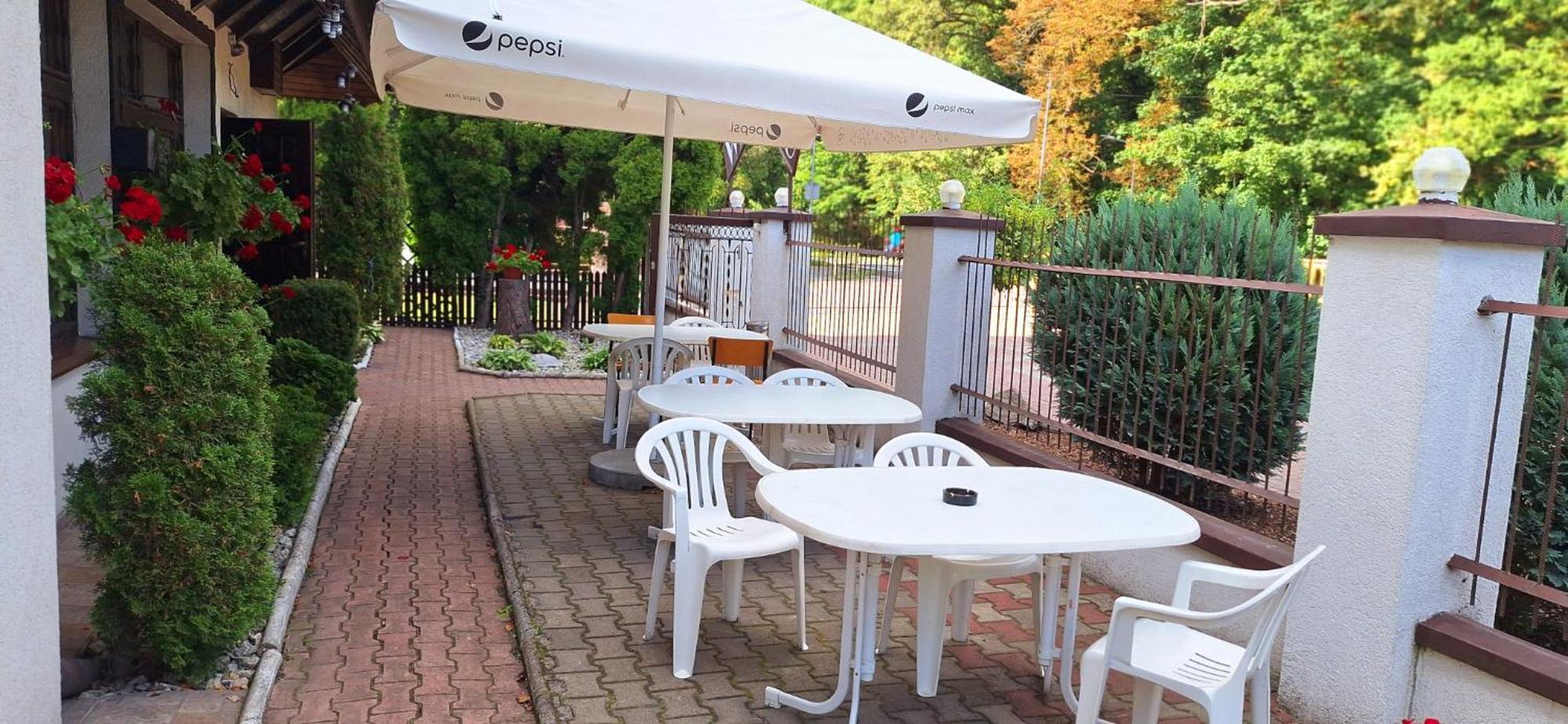 Knajpa Sorba Hotel Skwierzyna Екстериор снимка
