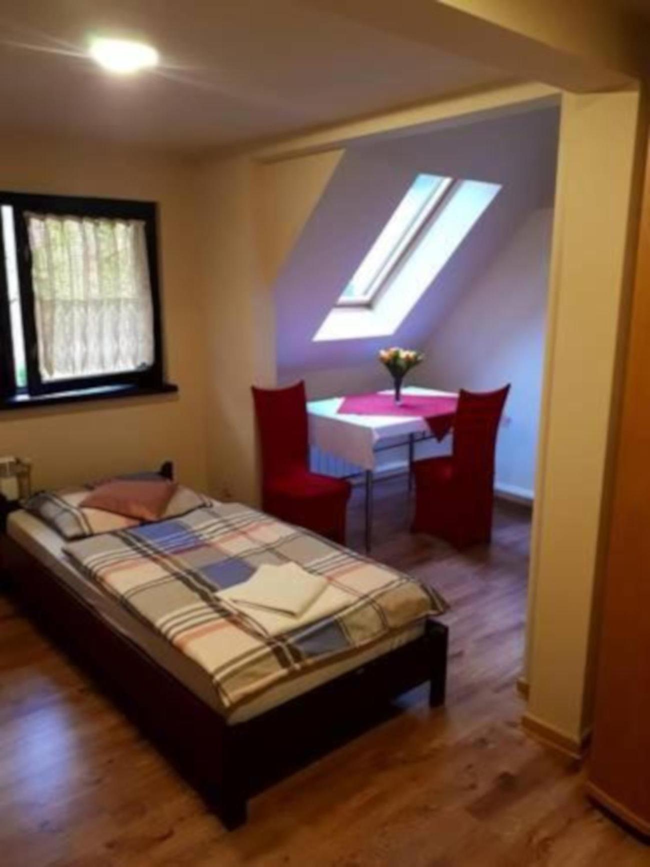 Knajpa Sorba Hotel Skwierzyna Екстериор снимка