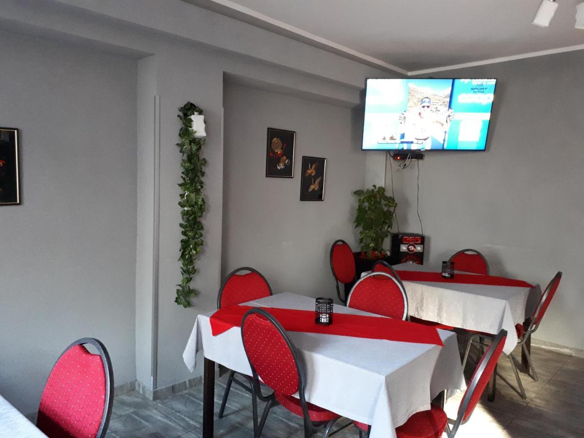 Knajpa Sorba Hotel Skwierzyna Екстериор снимка